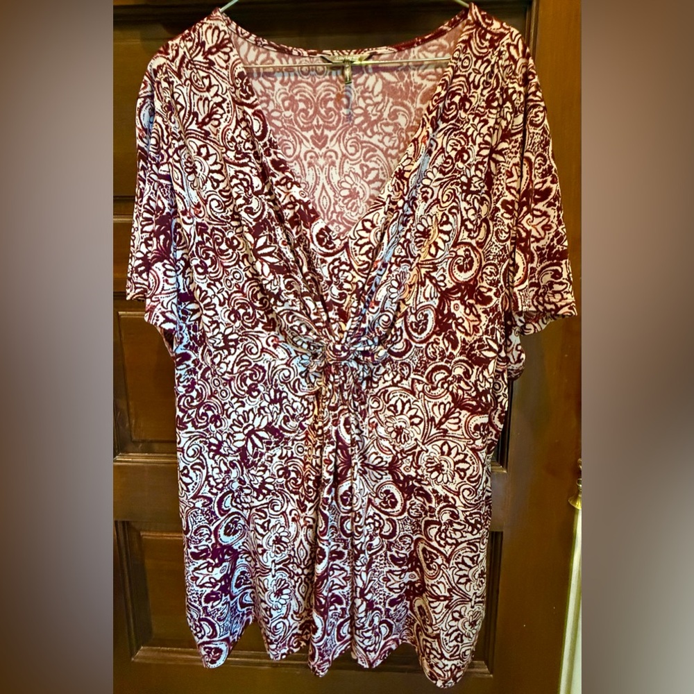 New Daisy Fuentes Burgundy and White Women's Plus Size 3x Top